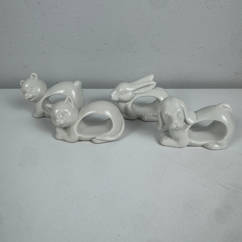 Vtg White Ceramic Animal Napkin Rings‎ Set of 4 Bear Cat Rabbit Dog whimsical